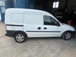 Opel Combo 2006-thumb-6