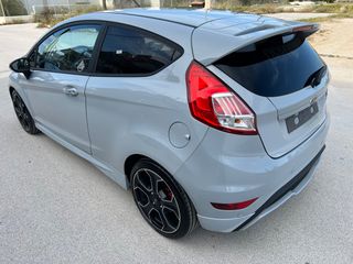 Ford Fiesta 2016 1,6 ST200-thumb-6