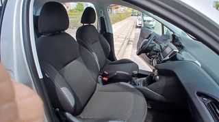 Peugeot 208 2016 DIESEL-thumb-41