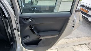 Peugeot 208 2016 DIESEL-thumb-29