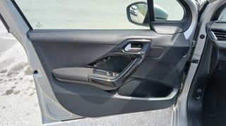 Peugeot 208 2016 DIESEL-thumb-31