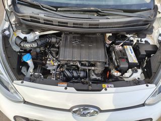 Hyundai i 10 2017 automatic-thumb-9