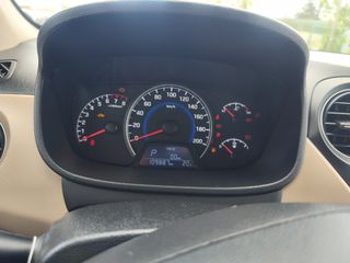 Hyundai i 10 2017 automatic-thumb-14