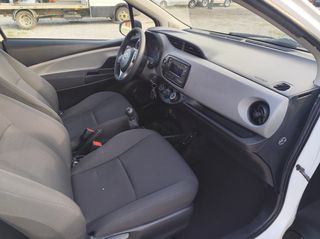 Κλούβα Toyota 2019 Yaris 1.5 VAN ΕΠΑΓΓΕΛΜΑΤΙΚΌ-thumb-9