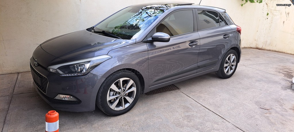 Hyundai i 20 2016 1.1 CRDI STYLE panorama/clima
