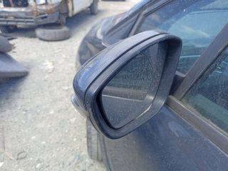 Peugeot 208-thumb-1