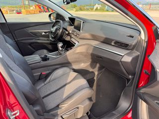 Peugeot 3008 2018-thumb-13