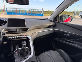 Peugeot 3008 2018-thumb-18