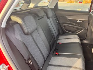Peugeot 3008 2018-thumb-22