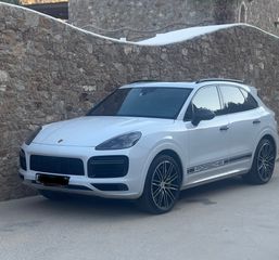 Porsche Cayenne 2020 TURBO S Hybrid