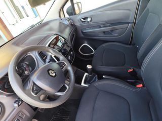 Renault Captur 2018-thumb-9