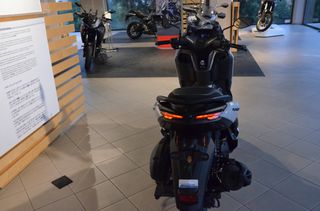 Yamaha NMAX 125 Tech Max EU5+ 2025-thumb-5