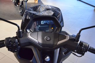 Yamaha NMAX 125 Tech Max EU5+ 2025-thumb-6
