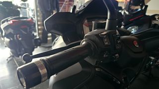 Yamaha XMAX 300 2026-thumb-13