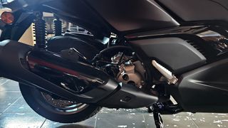 Yamaha XMAX 300 2026-thumb-22
