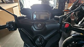 Yamaha XMAX 300 2026-thumb-27