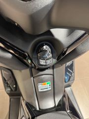 Yamaha XMAX 300 2026 ΝΟΥΛΑΣ-thumb-9