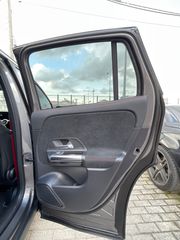 Mercedes-Benz GLA 35 AMG 2021-thumb-29