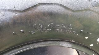 Λάστιχα JCB 2001 2001