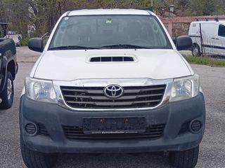 Toyota Hilux 2016-thumb-1
