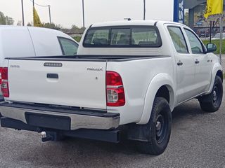 Toyota Hilux 2016-thumb-3