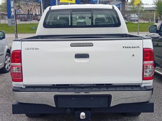Toyota Hilux 2016-thumb-5