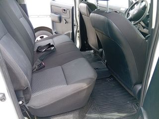 Toyota Hilux 2016-thumb-8