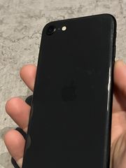 Apple IPhone SE 2020-thumb-3