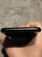Apple IPhone SE 2020-thumb-7