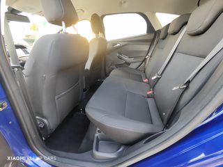 Ford Focus 2018 Cool & Connect-thumb-25