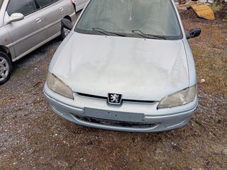 Peugeot 106. 96-03 καπό εμπρός
