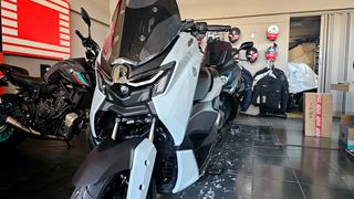 Yamaha NMAX 125 2026 NMAX 125 TECH MAX-thumb-16