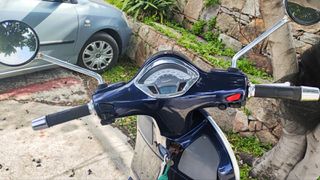 Piaggio Vespa GTS 250 2016 IE-thumb-8