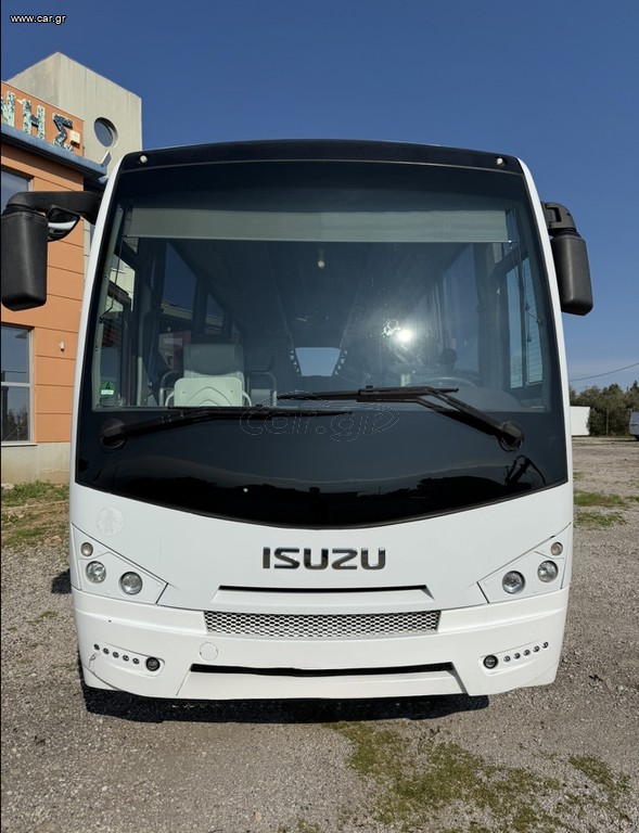 Isuzu 2019 Turquoise