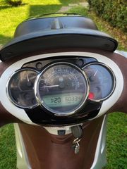 Piaggio Beverly 300i 2011-thumb-6