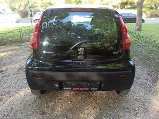 Peugeot 107 2012-thumb-12