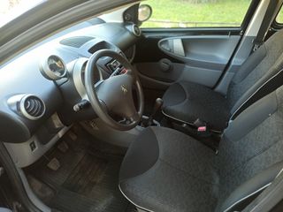 Peugeot 107 2012-thumb-20