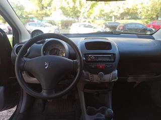 Peugeot 107 2012-thumb-21