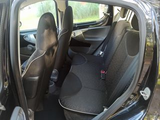 Peugeot 107 2012-thumb-24
