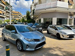 Toyota Auris 2013 1.8 VVT-i (136 HP) Hybrid e-CVT