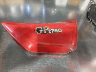 KAWASAKI GPZ 750