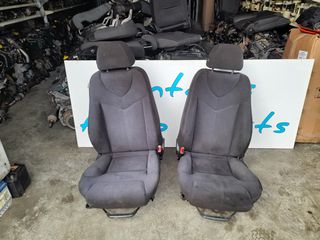 ΣΑΛΟΝΙ ALCADARA ALFA ROMEO GT
