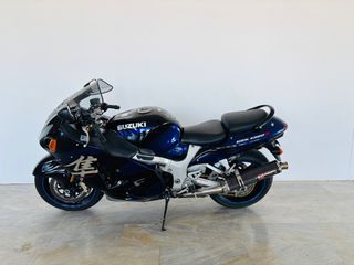 Suzuki GSXR 1300 Hayabusa 2004 HAYABUSA