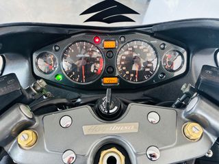 Suzuki GSXR 1300 Hayabusa 2004 GEN1 - 1ο ΧΕΡΙ - ΕΛΛΗΝΙΚΟ - ΜΕ ΕΞΑΤΜΙΣΕΙΣ - ΑΡΙΣΤΟ-thumb-9