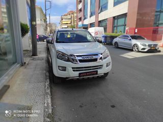 Isuzu D-Max 2015-thumb-3