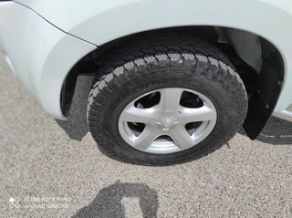 Isuzu D-Max 2015-thumb-10