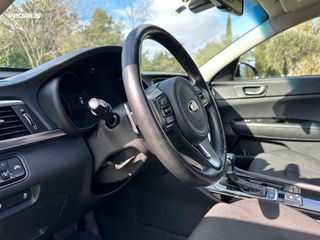 Kia Optima 2017-thumb-12