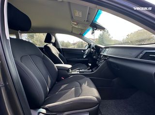 Kia Optima 2017-thumb-24