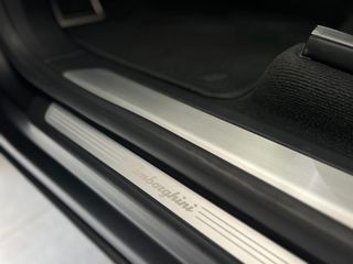 Lamborghini Urus 2019-thumb-21