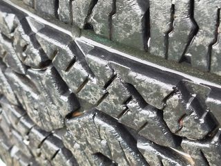225/70R16-thumb-5